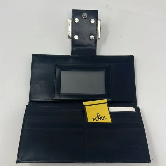 Fendi Black Wallet with Silver Buckle - Picture 2 of 4